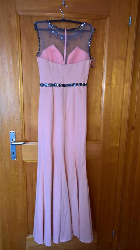 Spoločenské šaty, 36