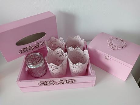 Úložné dekorácie v pastelovej ružovej, 