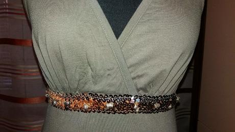 Štýlový dámsky topík zo zlatou aplikáciou, l