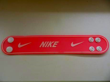 Plastový športový náramok, 