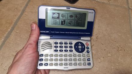 Elektronický slovník - pekný stav 14cm, 