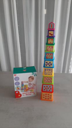 Farebná veža pre najmenších,