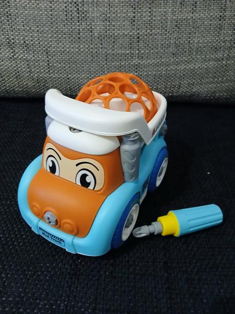 Autíčko so šrubovákom, 