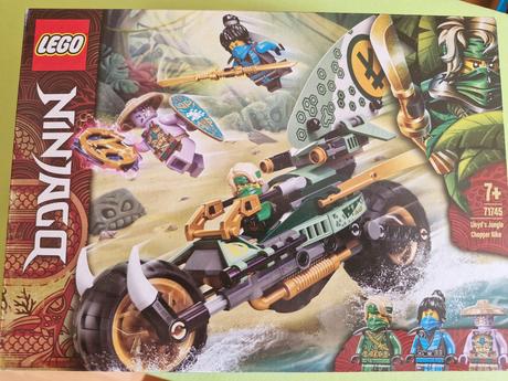Lego ninjago lloydova motorka do džungle, 