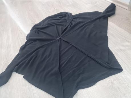 Tehotenske bolerko, s