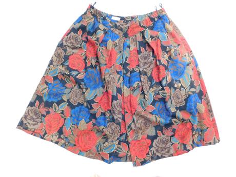 Luxusna trachten sukna k kroju, 46