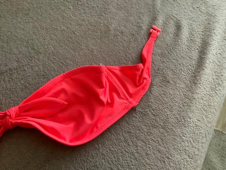 Podprsenka plaviek, m