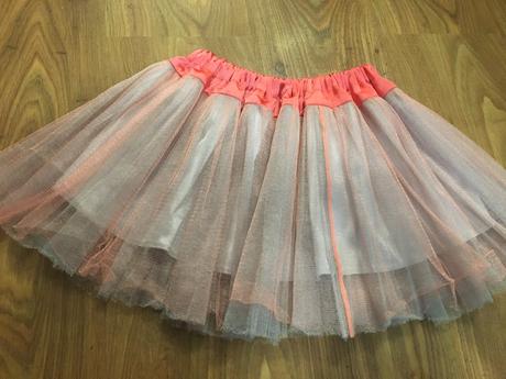 Sukňa a tričko, 128