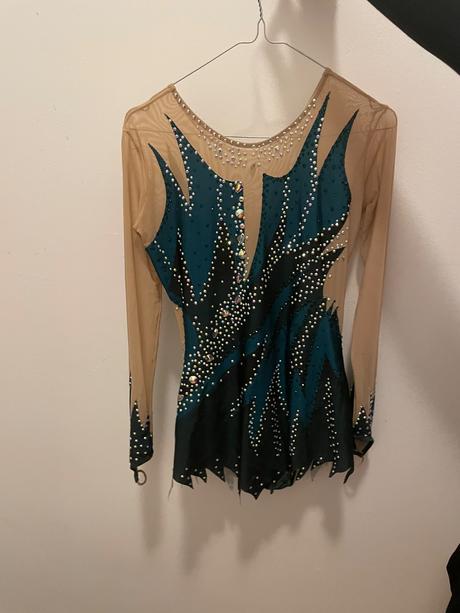 Dresy na modernú gymnastiku, m