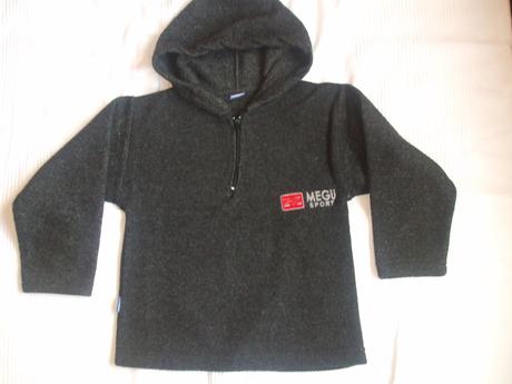 Mikina s kapucou, 122