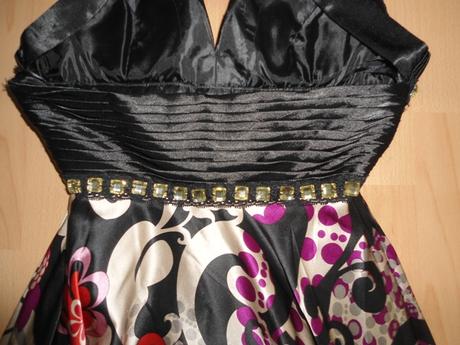 Spolocenske farebne saty, s