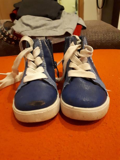 Prechodne topanky, 21