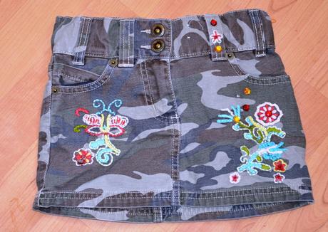 Znackova suknicka, benetton,116