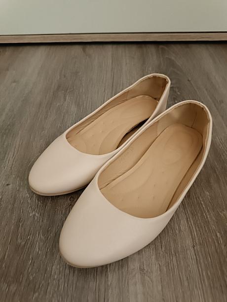 Béžové balerínky, 36