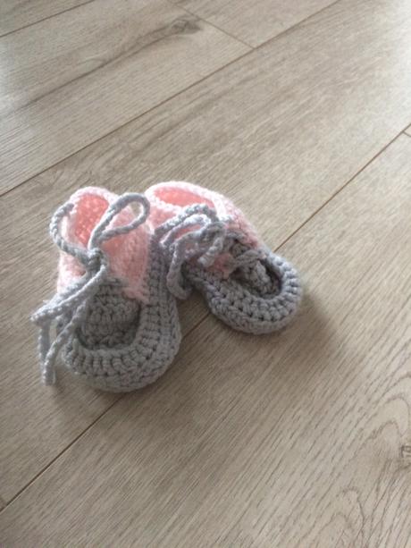 Háčkované papučky, 17