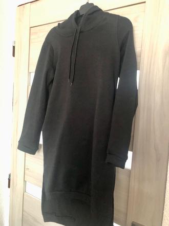 Čierna dlhá mikina, s