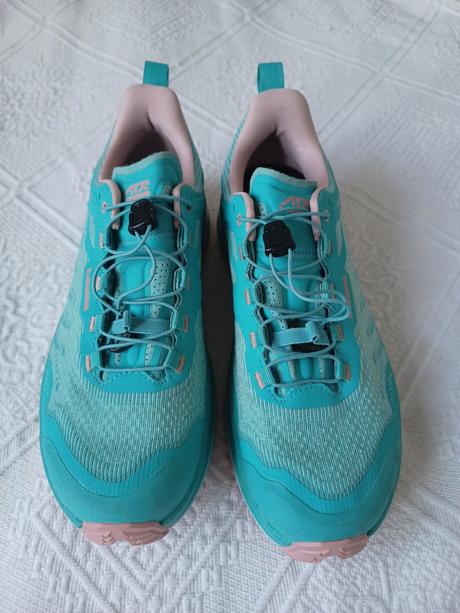 Nove damske bezecke / trail/ trekking topanky lowa, 40