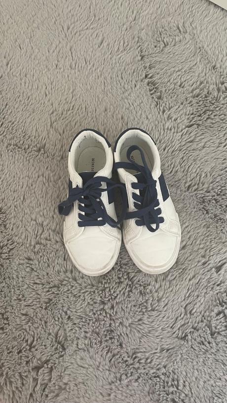 Biele tenisky, reserved,32