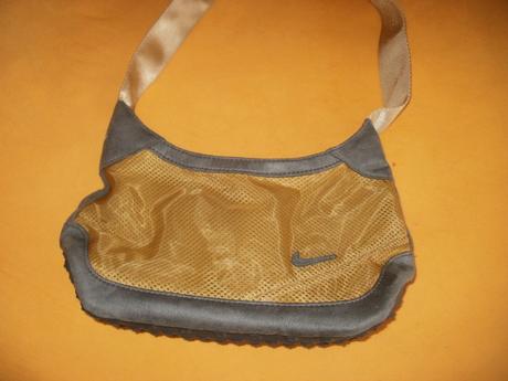 Nike kabelka, nike
