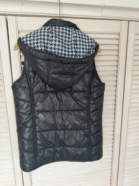 Prešívaná vesta, 36