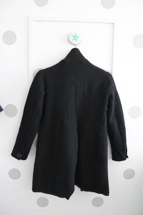 Noseny elegantny jendoduchy cierny kabat, cierny, s