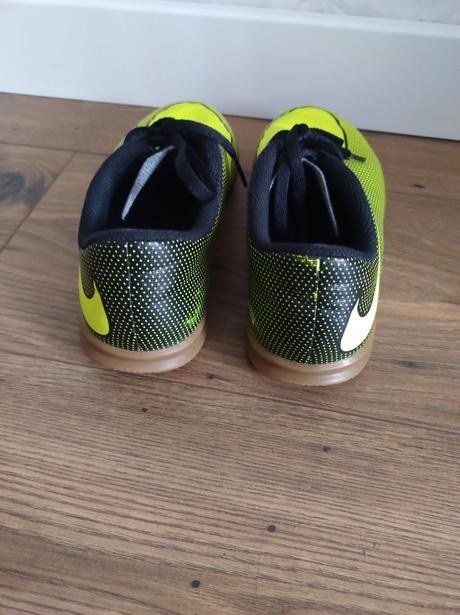 Halovky, nike,35