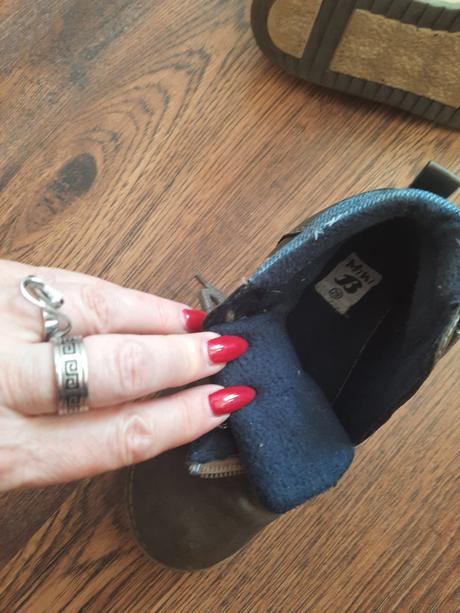 Topanky kožené, 29