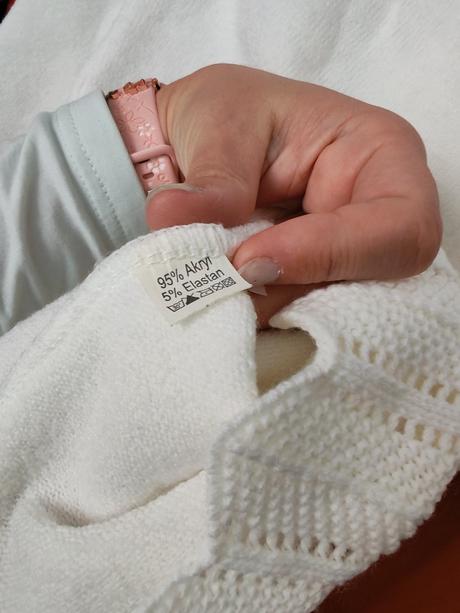 Pulover s krajkou, m