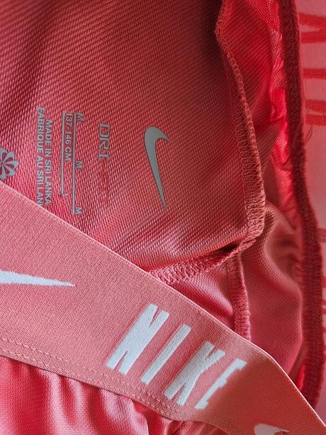 Lotosový kratase, nike,134