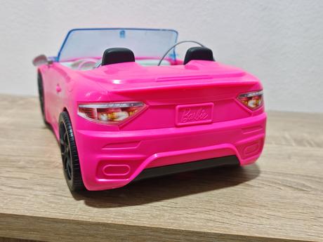 Barbie kabriolet,