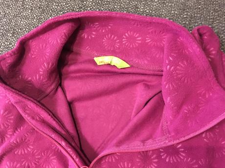 4x triká , 1x mikinka, 5eur, takko,146