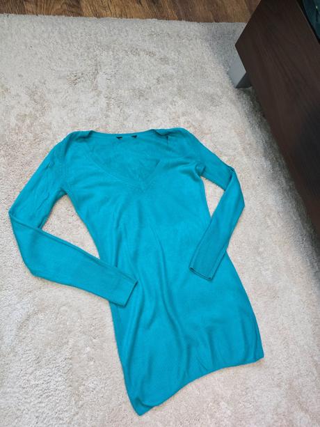 Tyrkisovy predlzeny sveter, 36