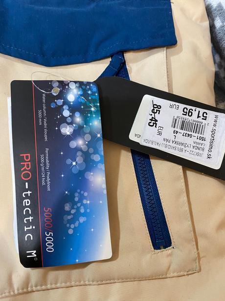 Nová nenosená vetrovka, l