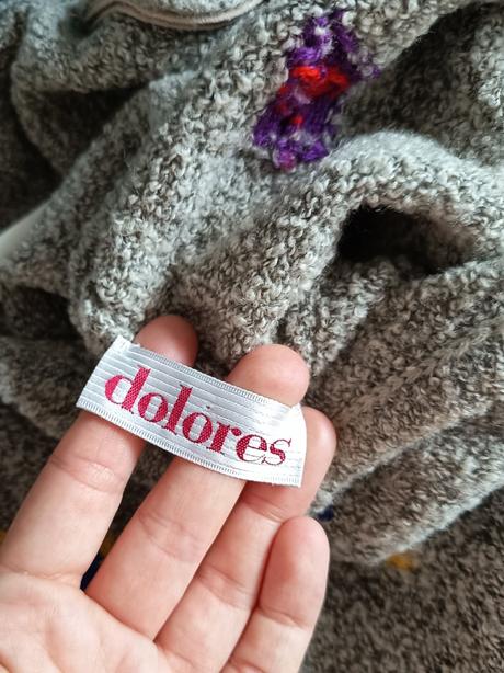 Dlhšia vesta dolores, 