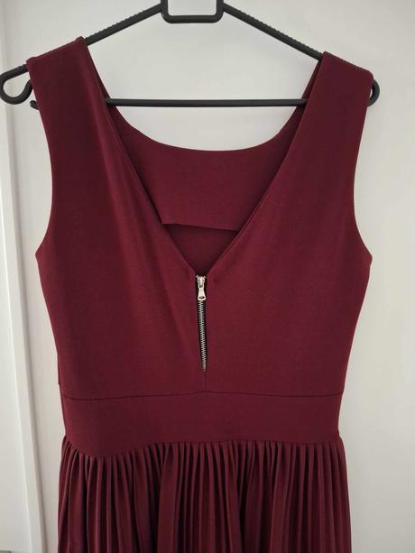 Spoločenské/plesové šaty s, s