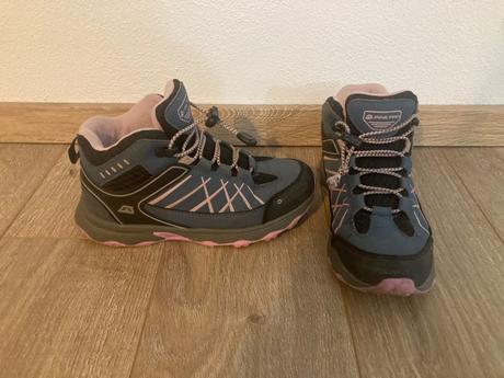Turisticke topanky, alpine pro,33