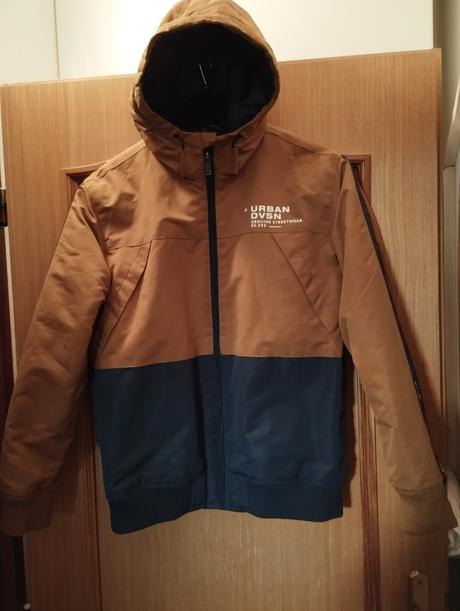 Prechodná vetrovka, reserved,158