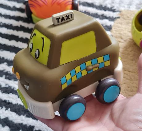 Autíčka so zotrvačníkom pre najmenších,