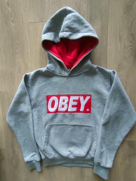 Štýlová chlapčenská mikina obey, veľ.s/cca 142-146, s