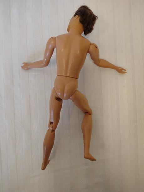 Zber. celokĺbový princ štefan rapunzel 2002 mattel,