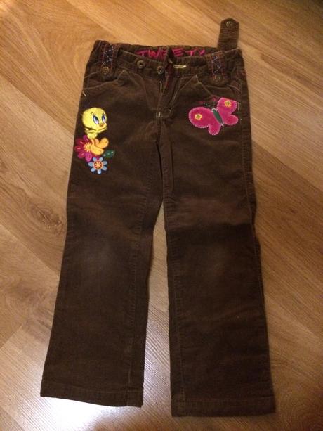 Menčestrové nohavice, 104