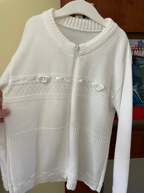 Nenoseny svetrik, 134