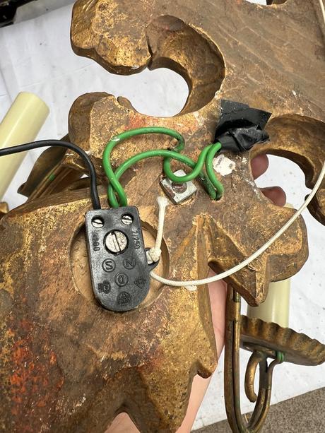 Vintage lampy v historickom style lampa,