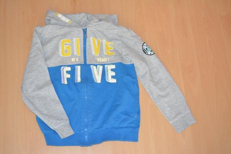 Mikina, piazza italia,128