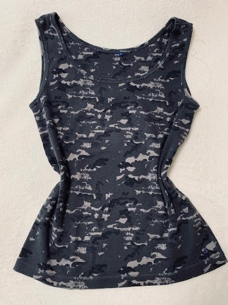 Maskáčové sivé tielko značky cecil, s