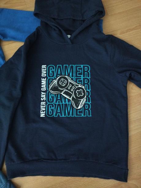 3x mikina, sinsay,158