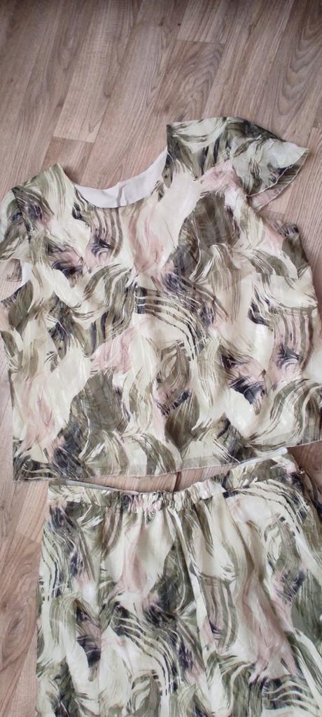 Spolocensky kostym, 50