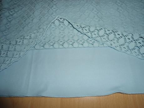 Bledomodre tricko, l