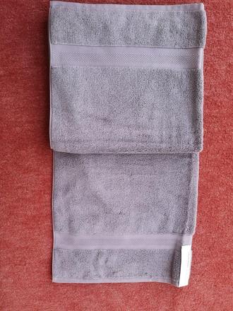 Calvin klein osuška veľkosť 142 cm x 76 cm, 