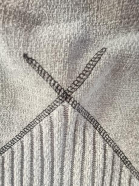 Sveter so stojačikom, l